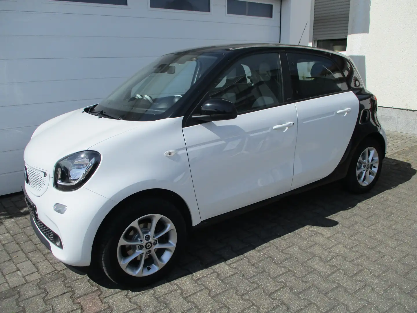 smart forFour passion Weiß - 1