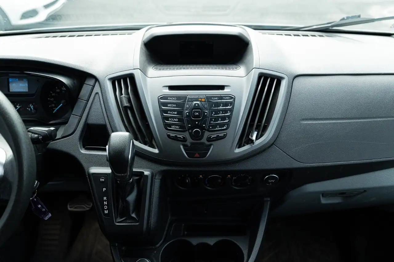 Ford Transit снимка Ford Transit