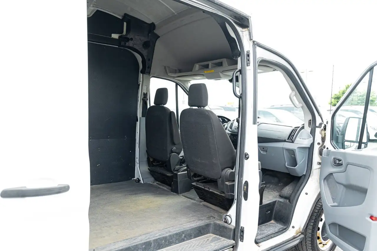 Ford Transit снимка Ford Transit
