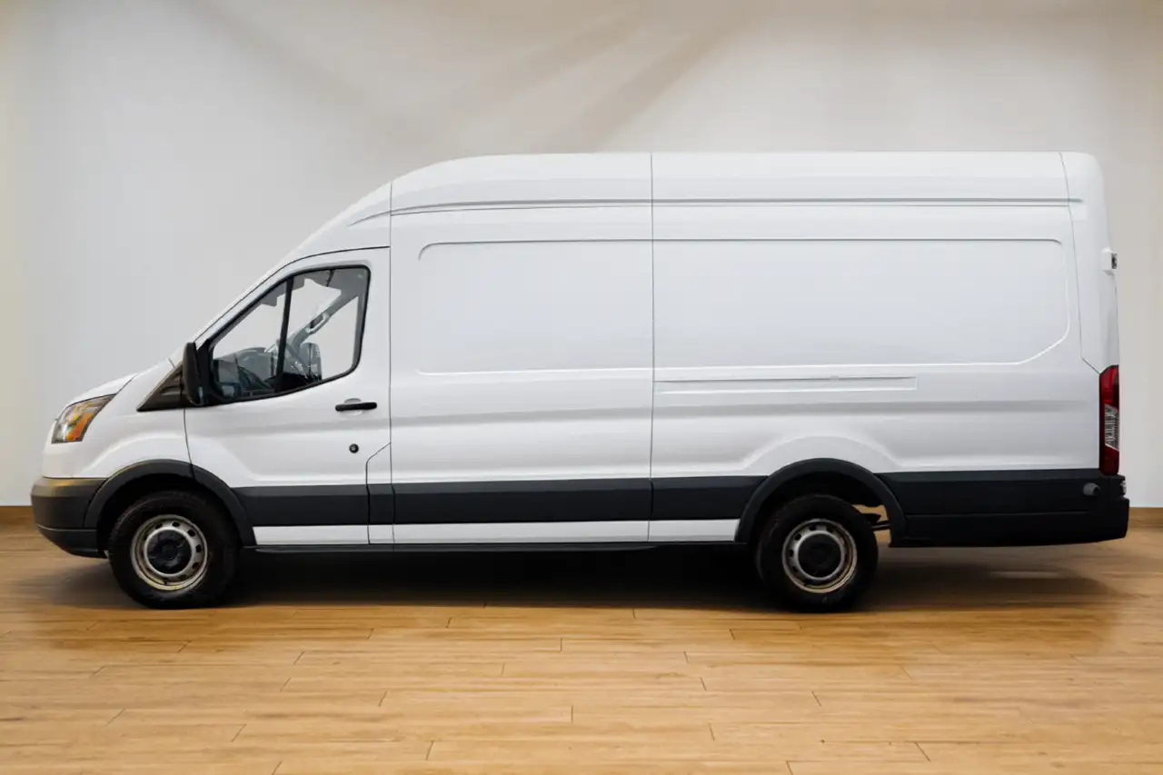 Ford Transit снимка Ford Transit