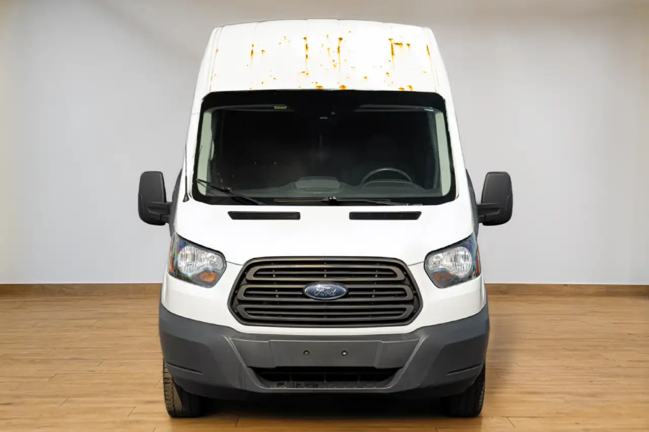 Ford Transit снимка Ford Transit