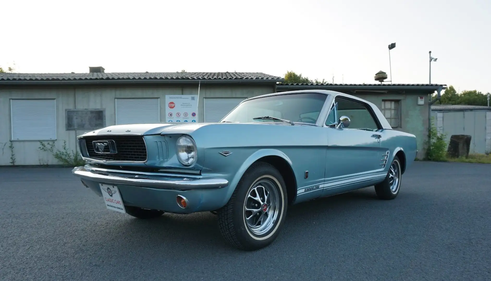 Ford Mustang GT STYLE *V8-Automatik*      mit TüV / H Blau - 1
