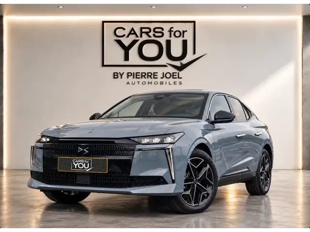 DS Automobiles N°4