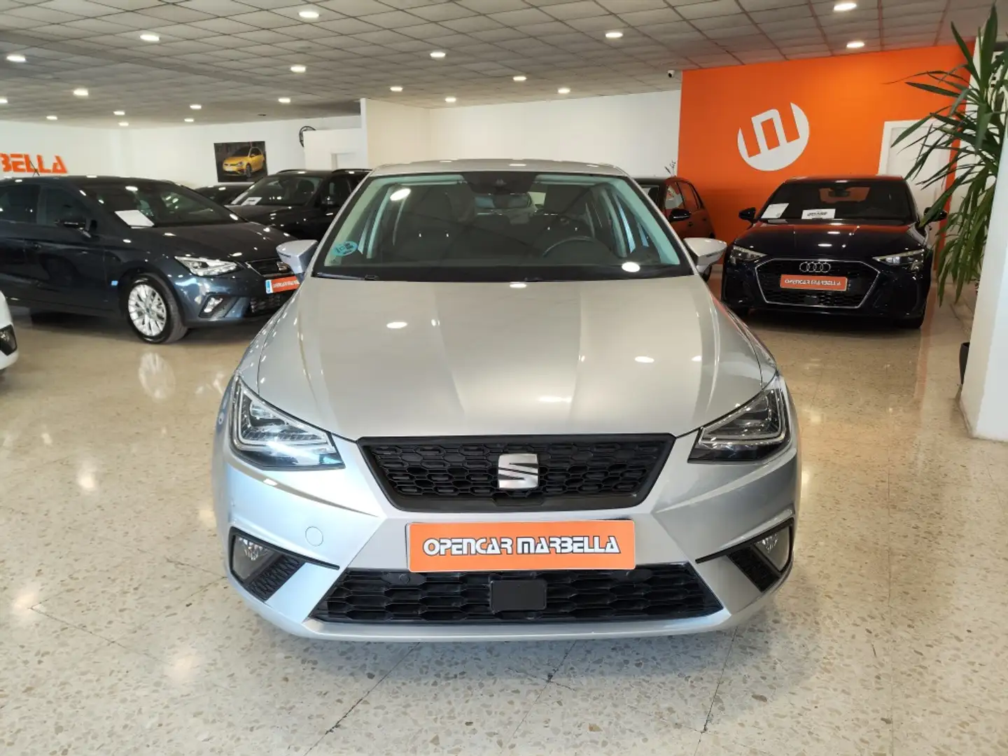 SEAT Ibiza 1.0 MPI Evo S&S Style XM Wired 80 Gris - 2