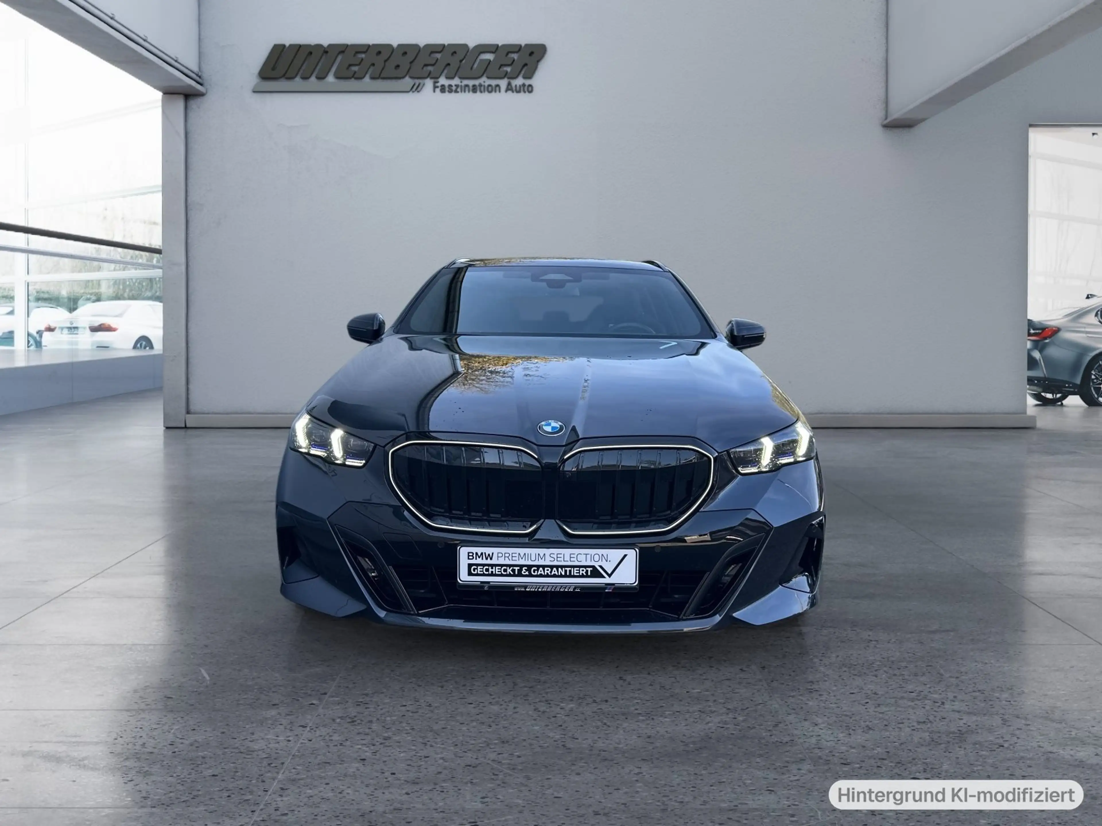 BMW 540 d xDrive Touring M Sport PRO Sitzbelüftung AHK Ico — photo 2