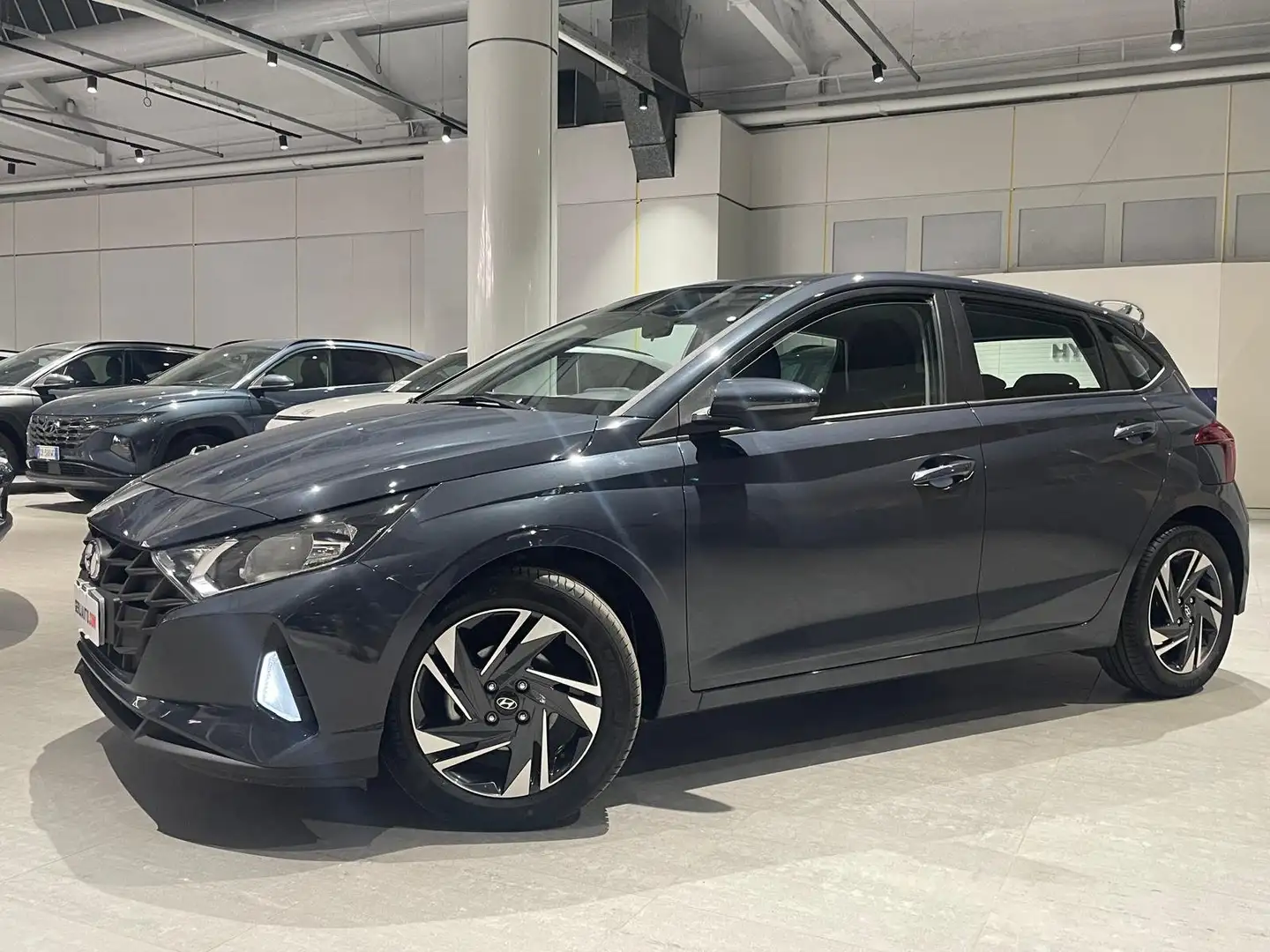 Hyundai i20 i20 III 2021 1.2 mpi Connectline PROMO 48 Gris - 2