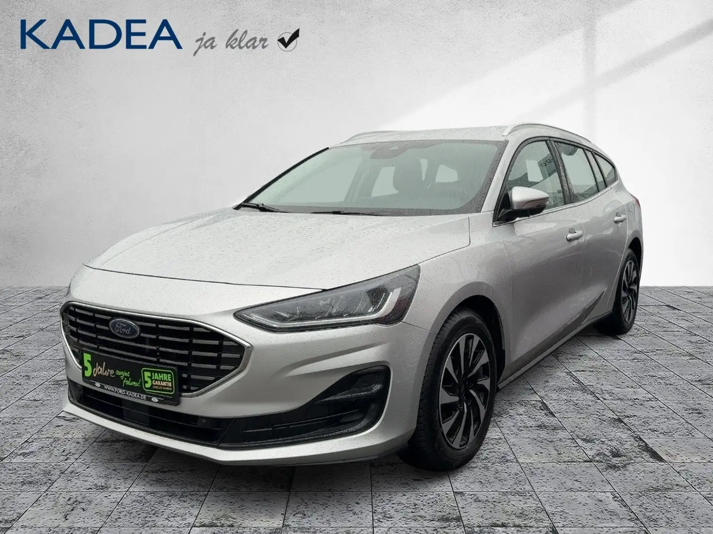 Ford Focus Turnier Titanium 5J Garantie + 3x Insp inkl Silber - 1