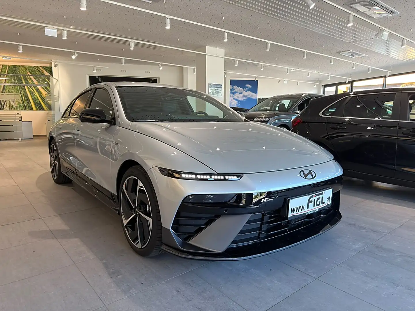 Hyundai IONIQ 6 Ioniq 6 Elektro 84kWh N-Line 4WD Silber - 2