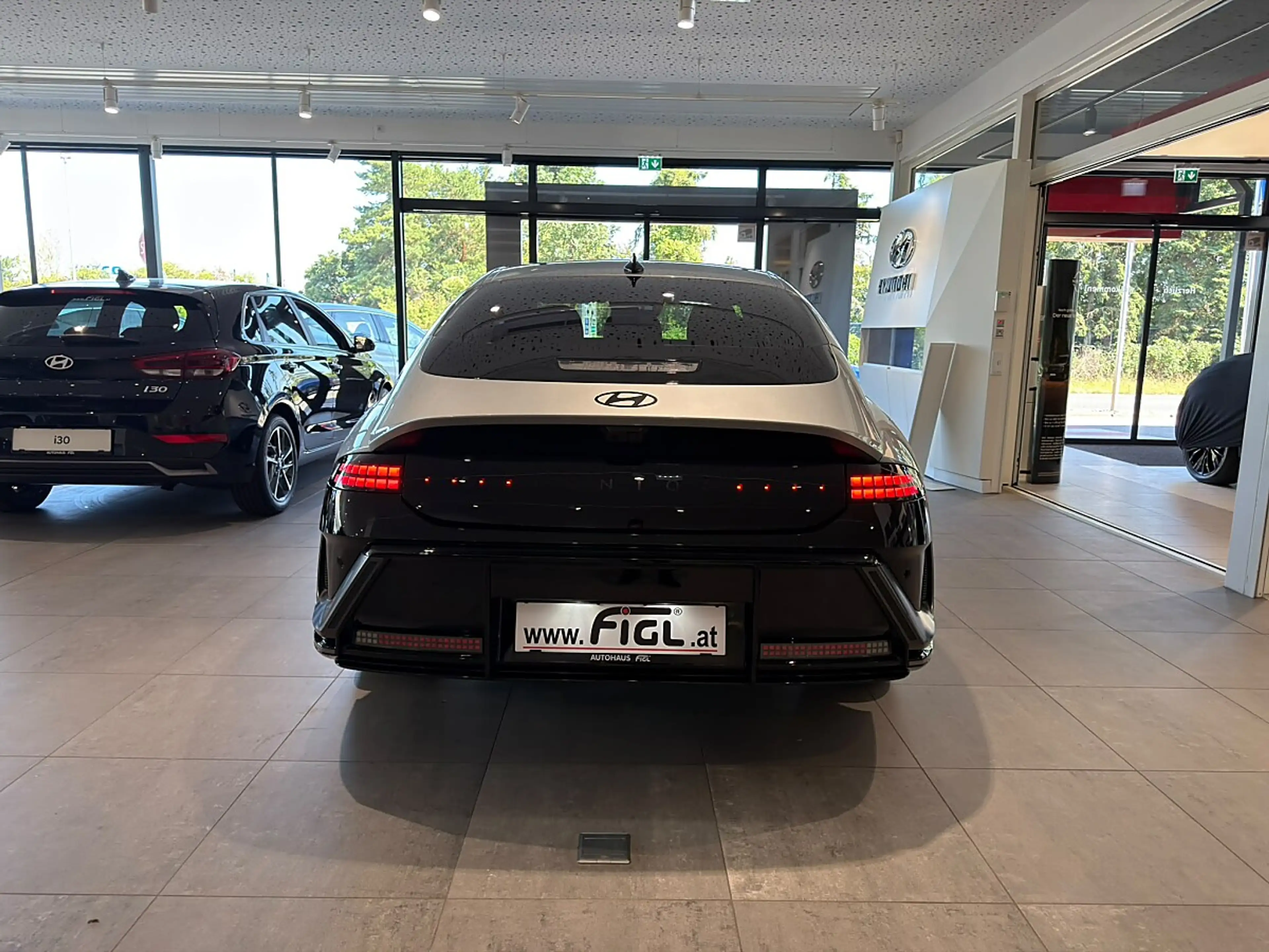 Hyundai IONIQ 6 Ioniq 6 Elektro 84kWh N-Line 4WD — photo 6