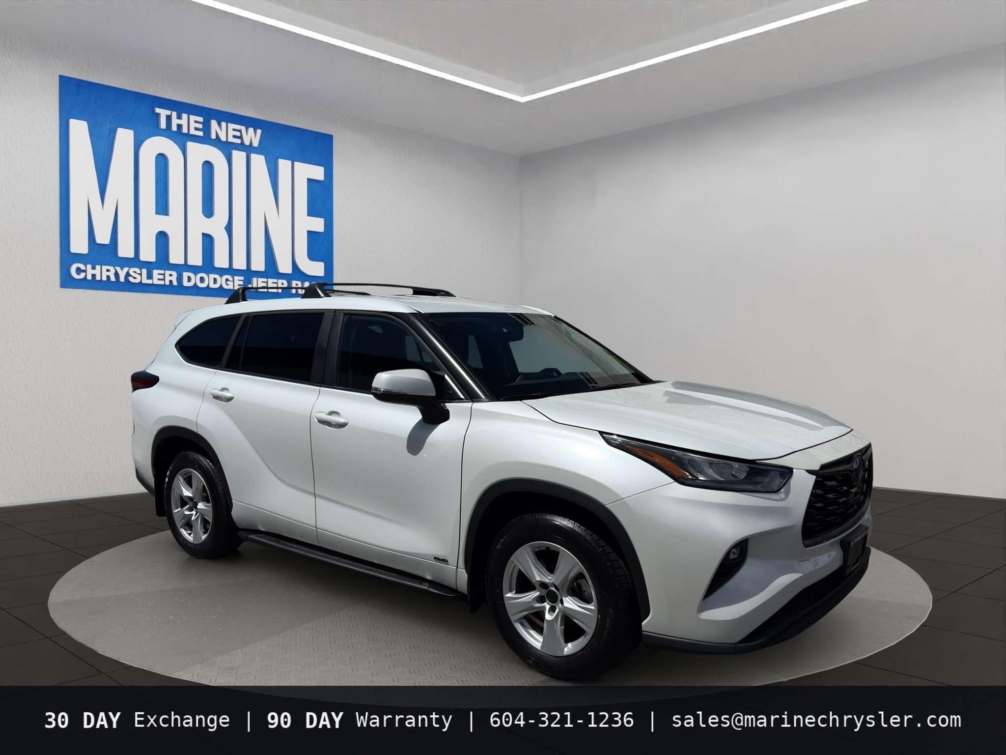 White 2023 Toyota Highlander Hybrid SUV / Crossover All-Wheel Drive Automatic
