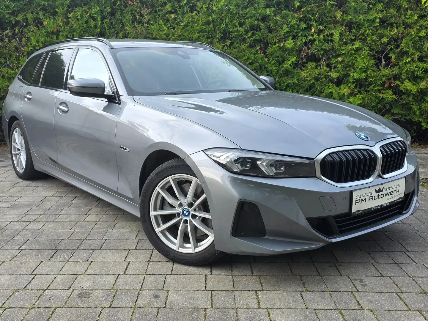 BMW 320 320e PHEV Head Up LED Kamera Leder Finanzierung Grau - 1