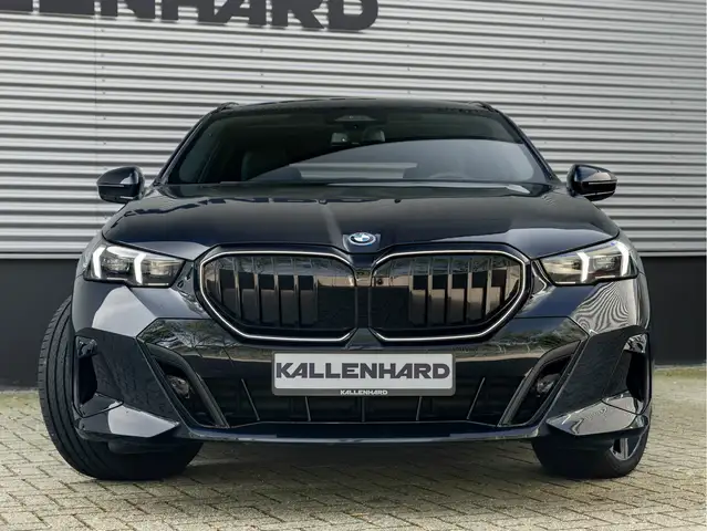 BMW M view 6