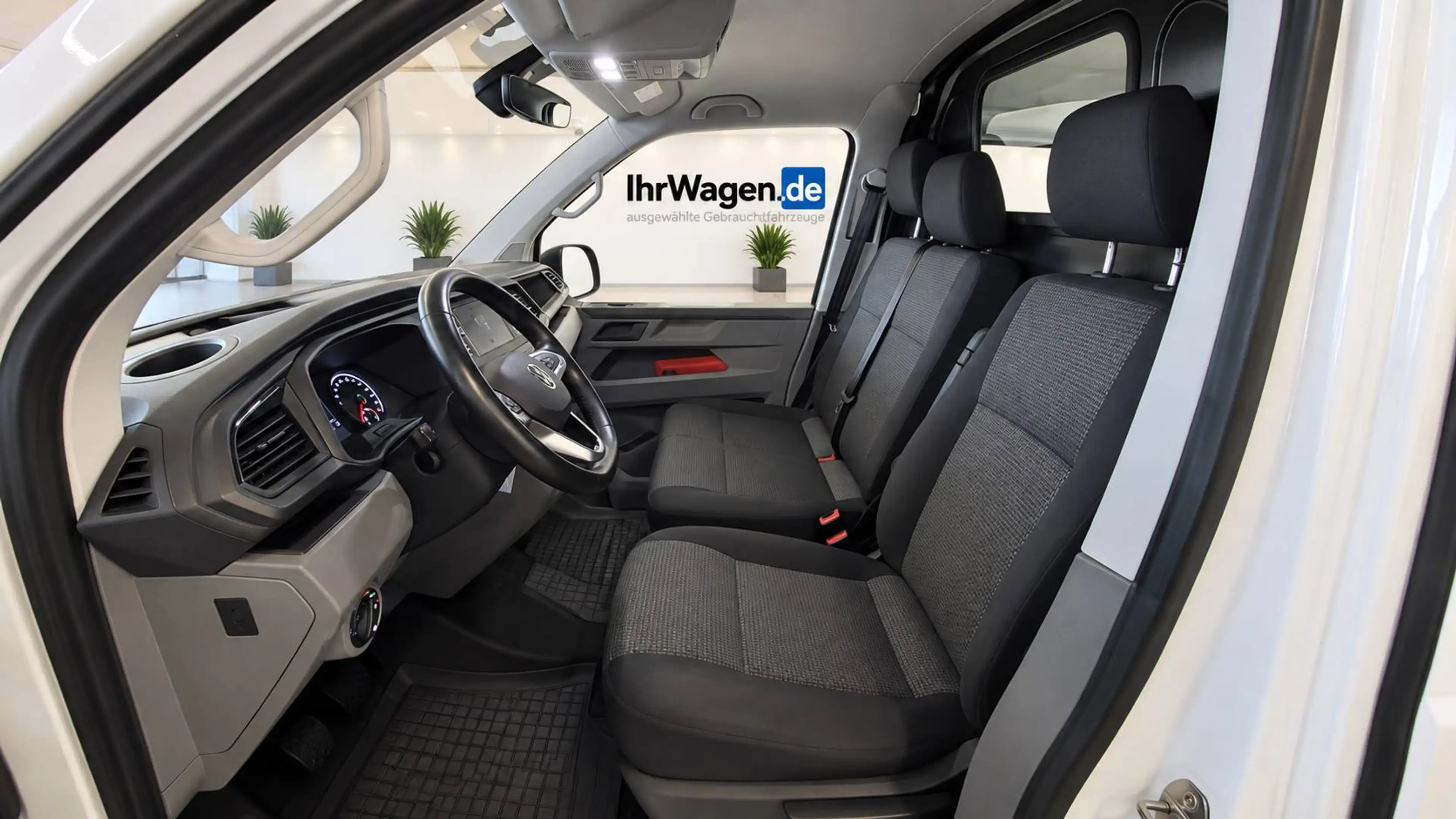 Volkswagen T6.1 Transporter Transporter T6.1 DSG Lang*1.Hd*Standhz*Sitzhz* — photo 6