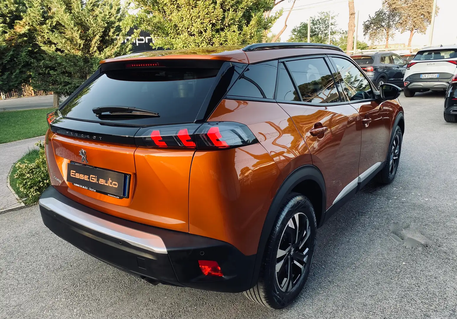 Peugeot 2008 Allure **POSS.PACK MEDIA** VED.NOTE Orange - 2