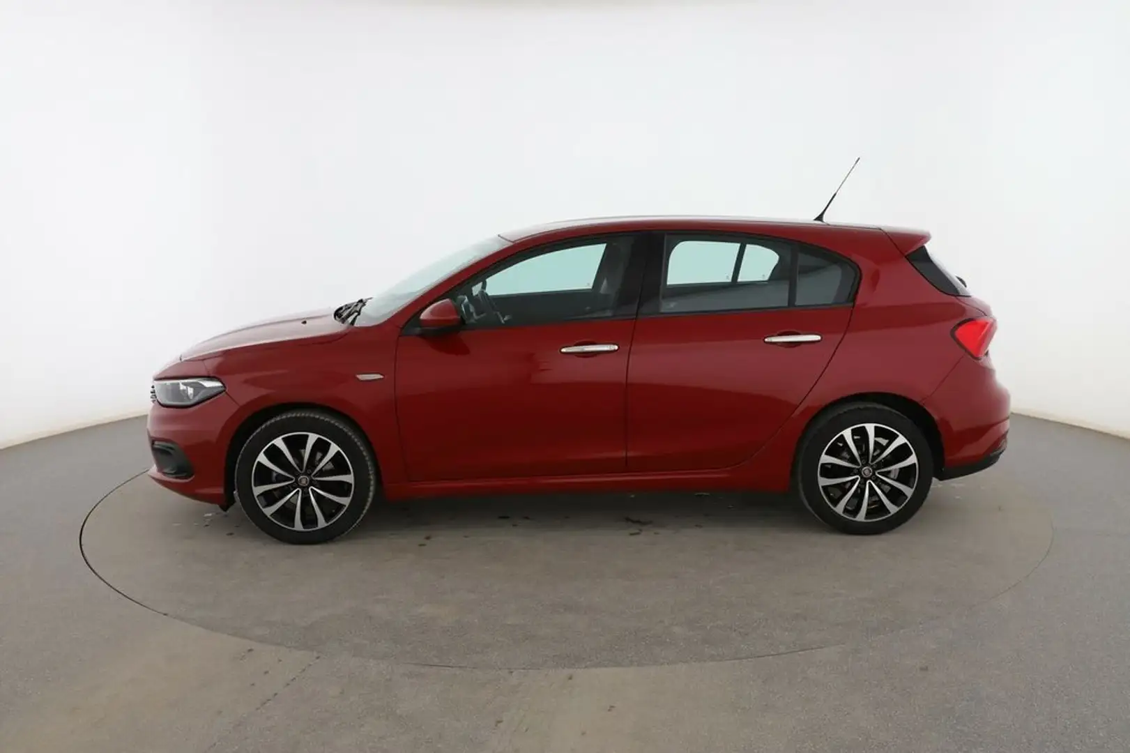 Fiat Tipo 1.4 Turbo Lounge Červená - 2