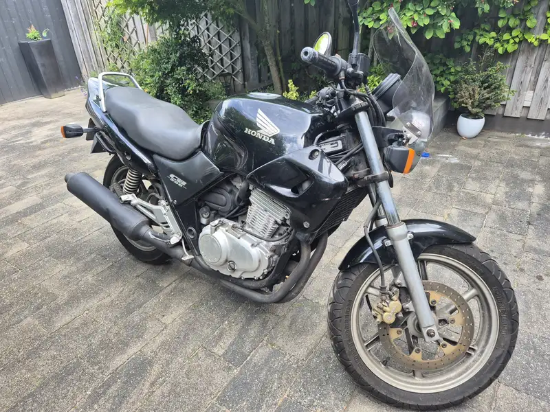 Honda CB 500 F - foto 5