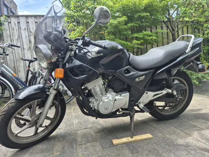 Honda CB 500 F