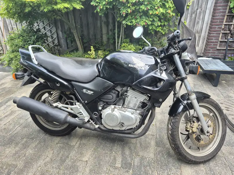 Honda CB 500 F - foto 6