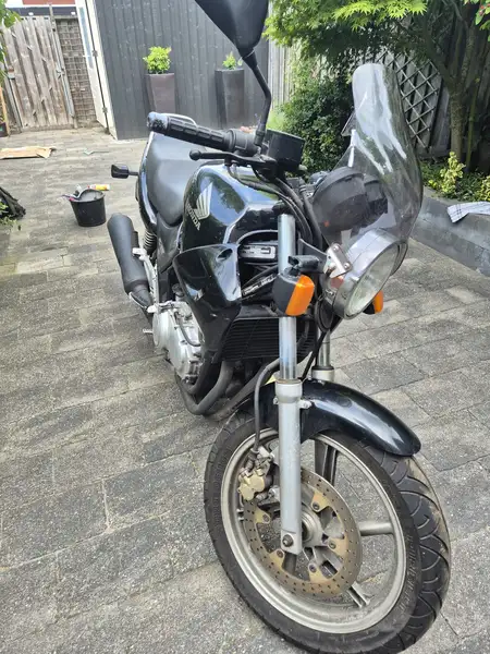 Honda CB 500 F - foto 8
