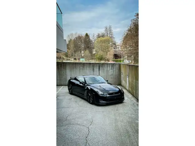 Nissan GT-R Black Edition Ansicht 12