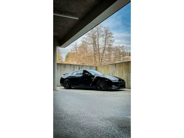 Nissan GT-R Black Edition Ansicht 18