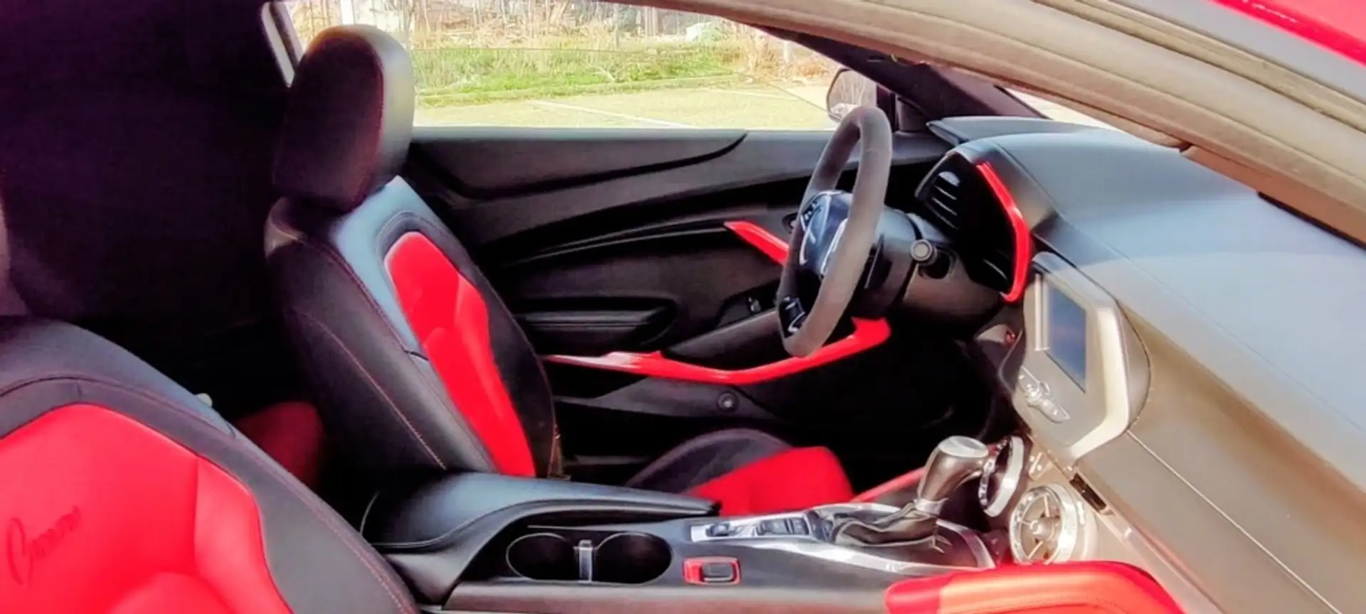 Chevrolet Camaro Coupé Aut. Rojo - 2