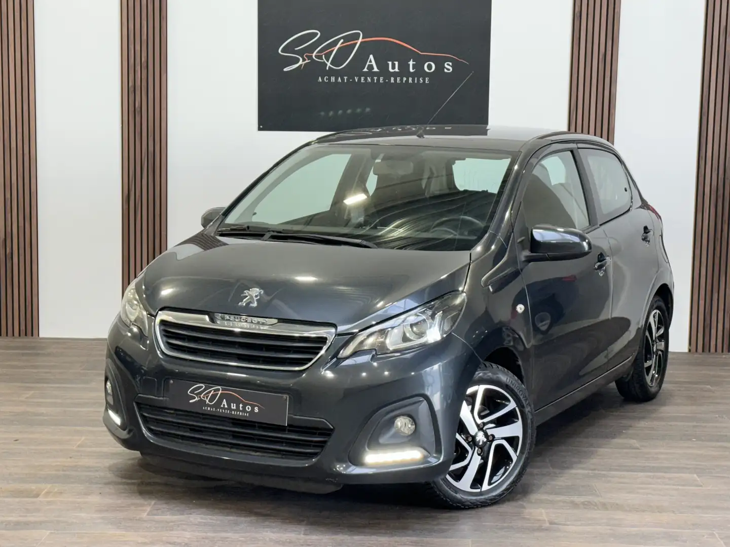 Peugeot 108 i * BOITE AUTOMATIQUE * CARNET COMPLET * GARANTIE Gris - 1