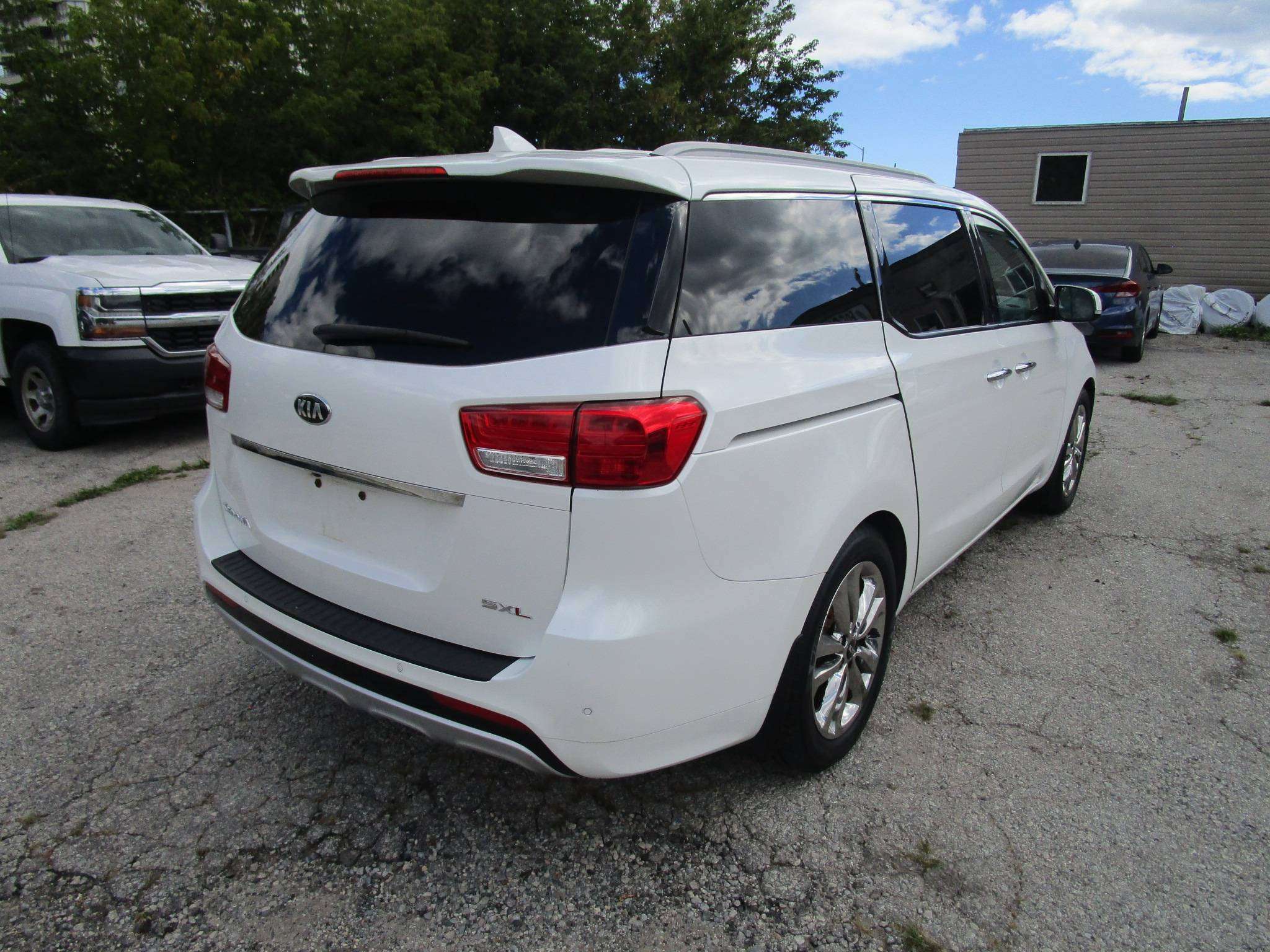 2015 Kia Sedona SXL — снимка 1