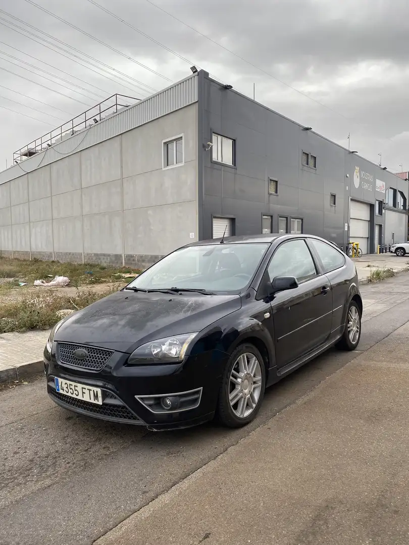 Ford Focus 2.0TDCI S - 1