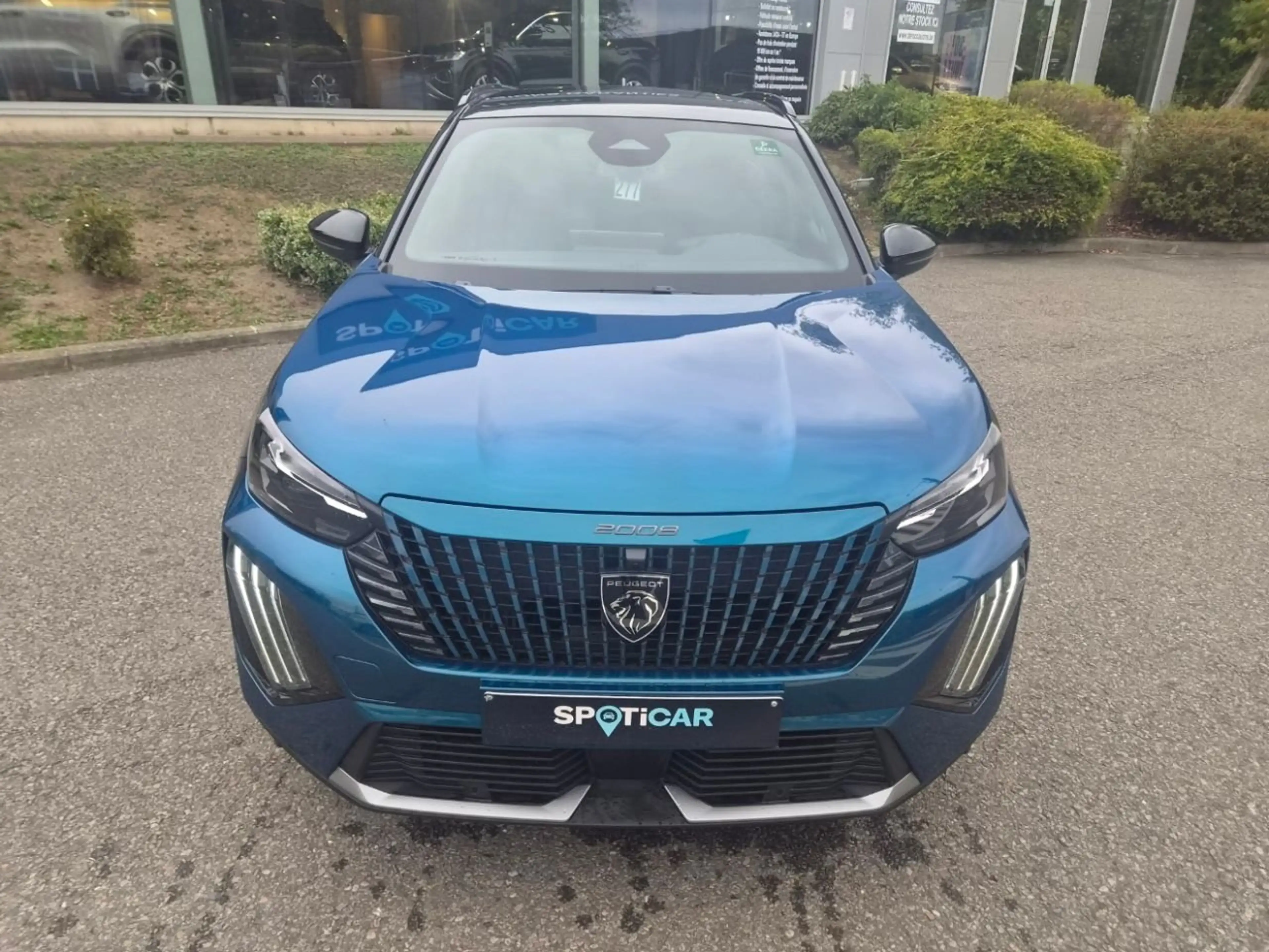 Peugeot 2008 GT 1.2 HYBRID 145 BOITE AUTOMATIQUE — photo 9