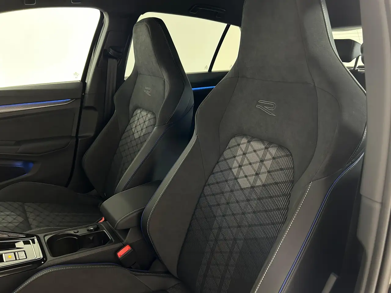 Volkswagen Golf R-Line Plus 150cv dsg + Anniversary model 11