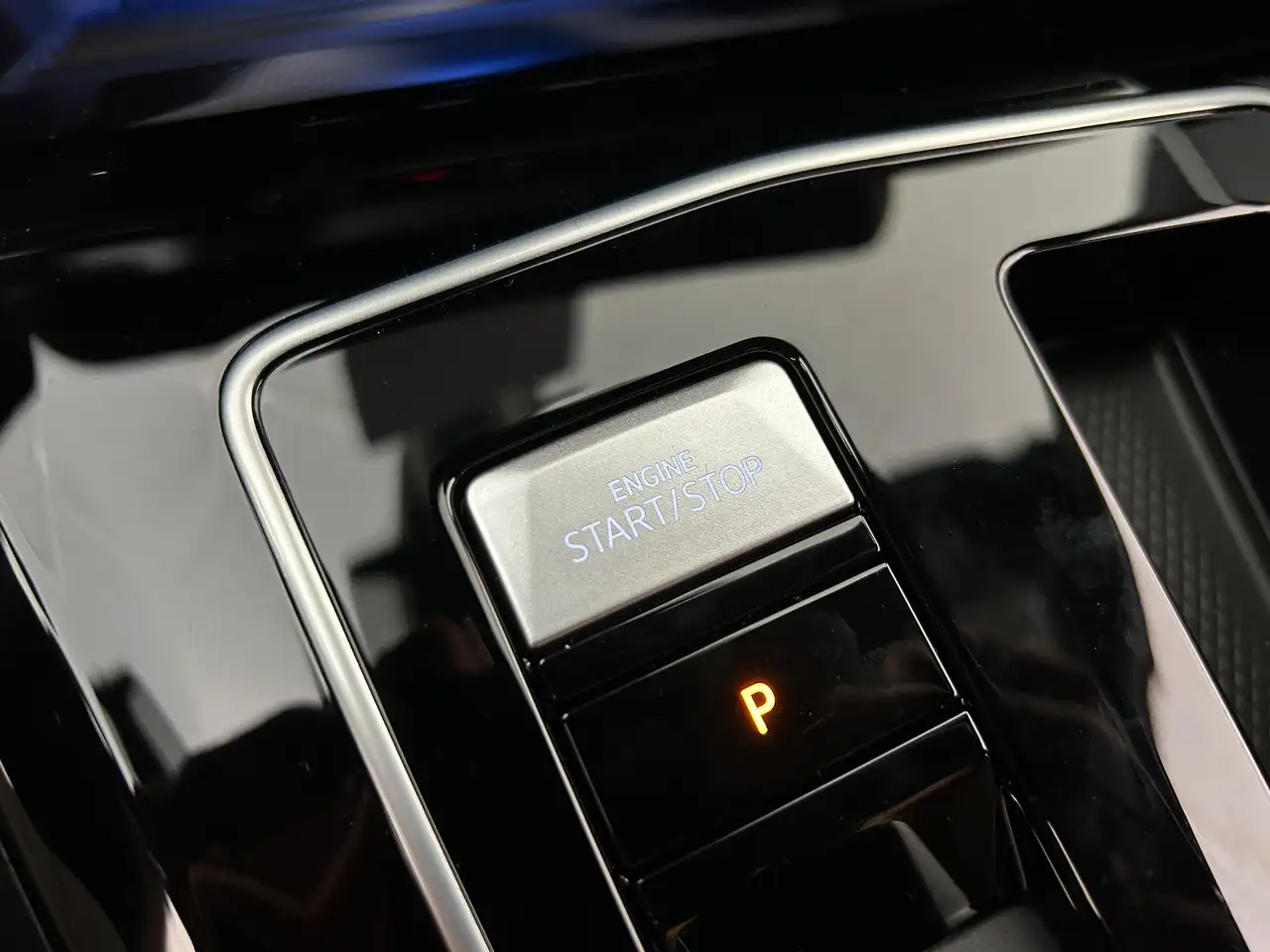 Volkswagen Golf R-Line Plus 150cv dsg + Anniversary model 20