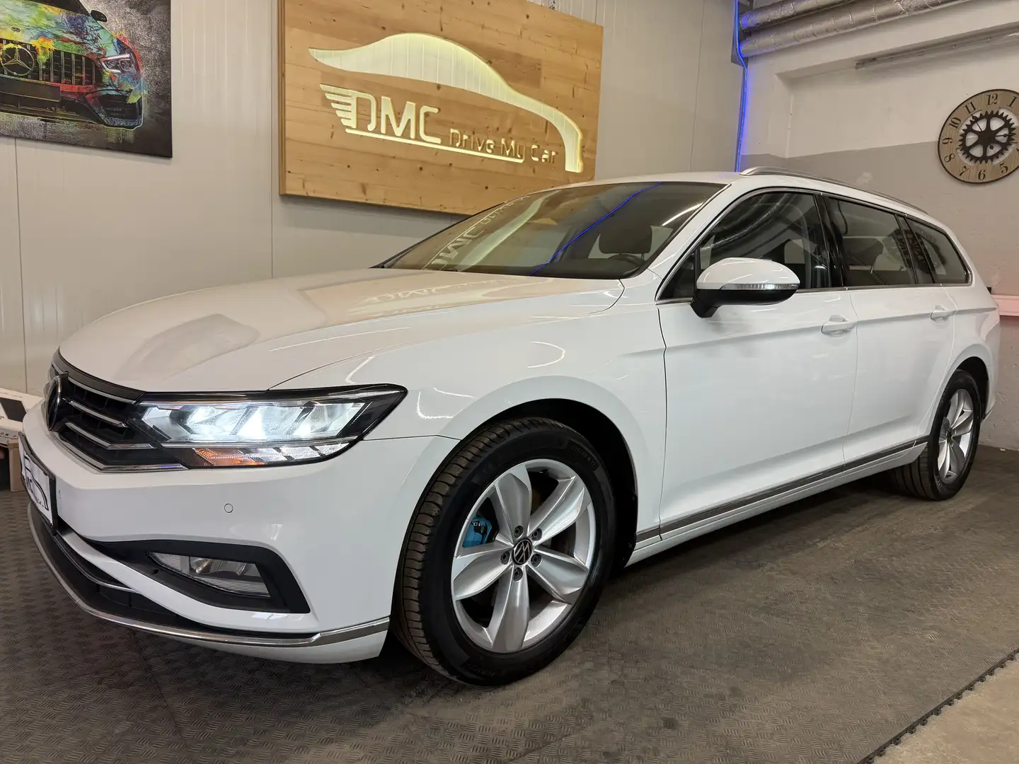 Volkswagen Passat Variant Elegance 4Motion Blanc - 1