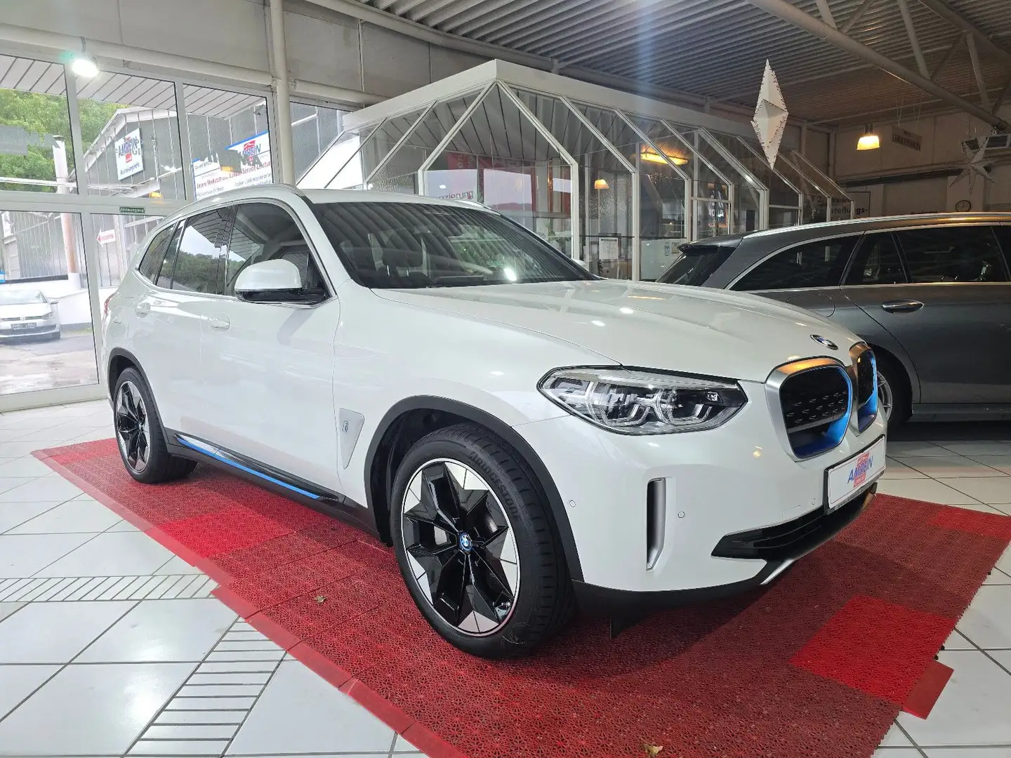 BMW iX3 Impressive+PANO+H/K+360°+LED+LEDER+VIRTUAL+ Weiß - 1