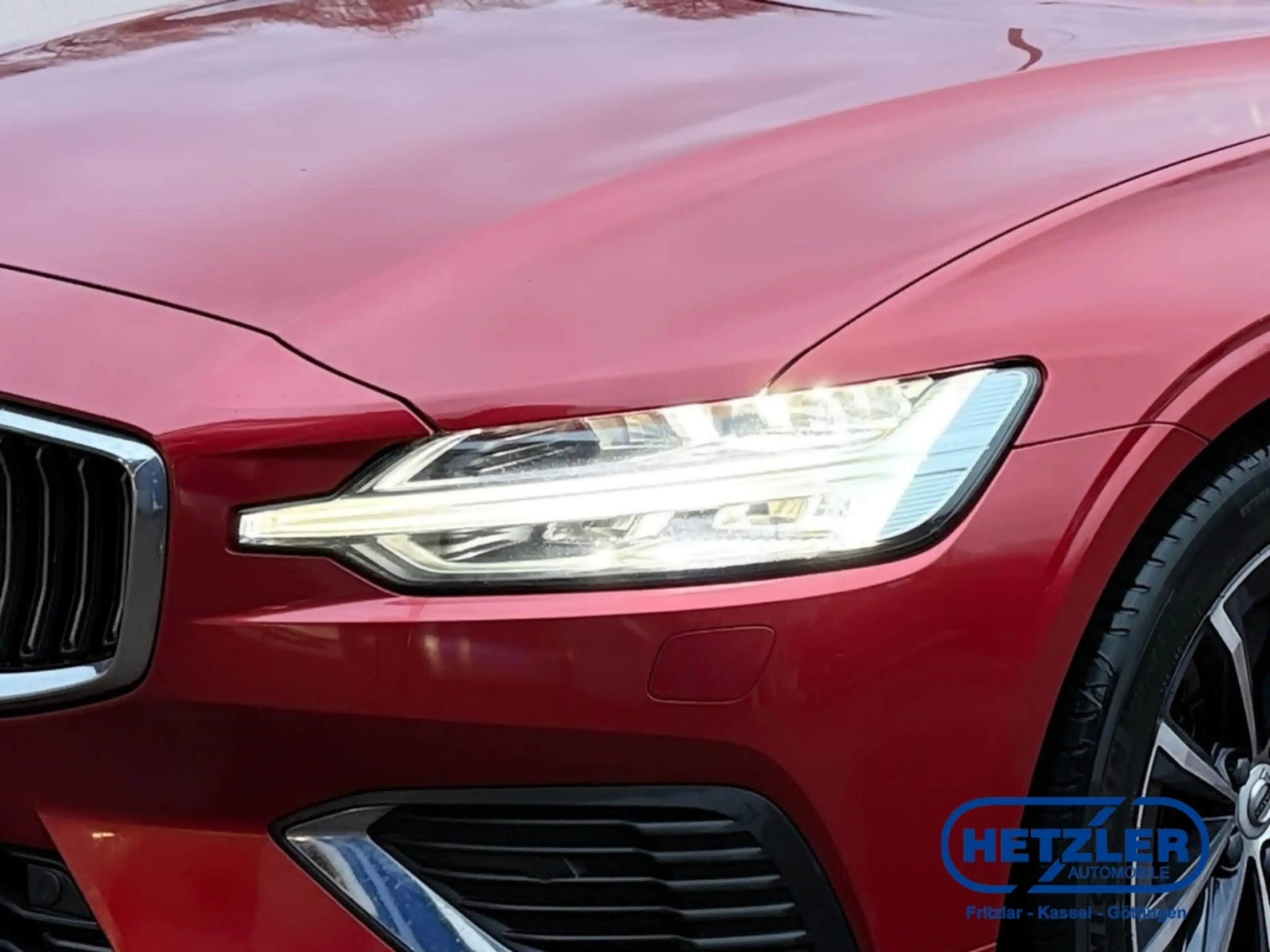 Volvo V60 Recharge Core Recharge PlugIn Hybrid T6 AWD 8-Gang — photo 3