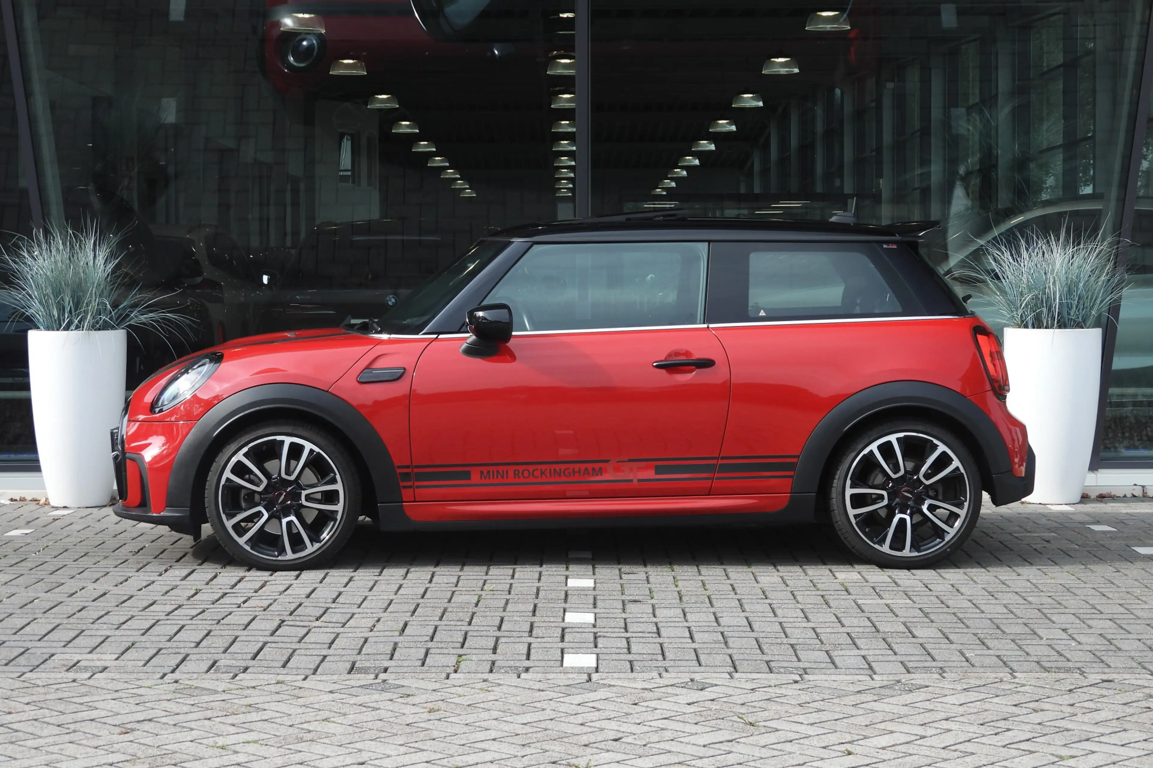 MINI John Cooper Works Hatchback S Rockingham GT JCW Automaat / Panoramad — photo 5