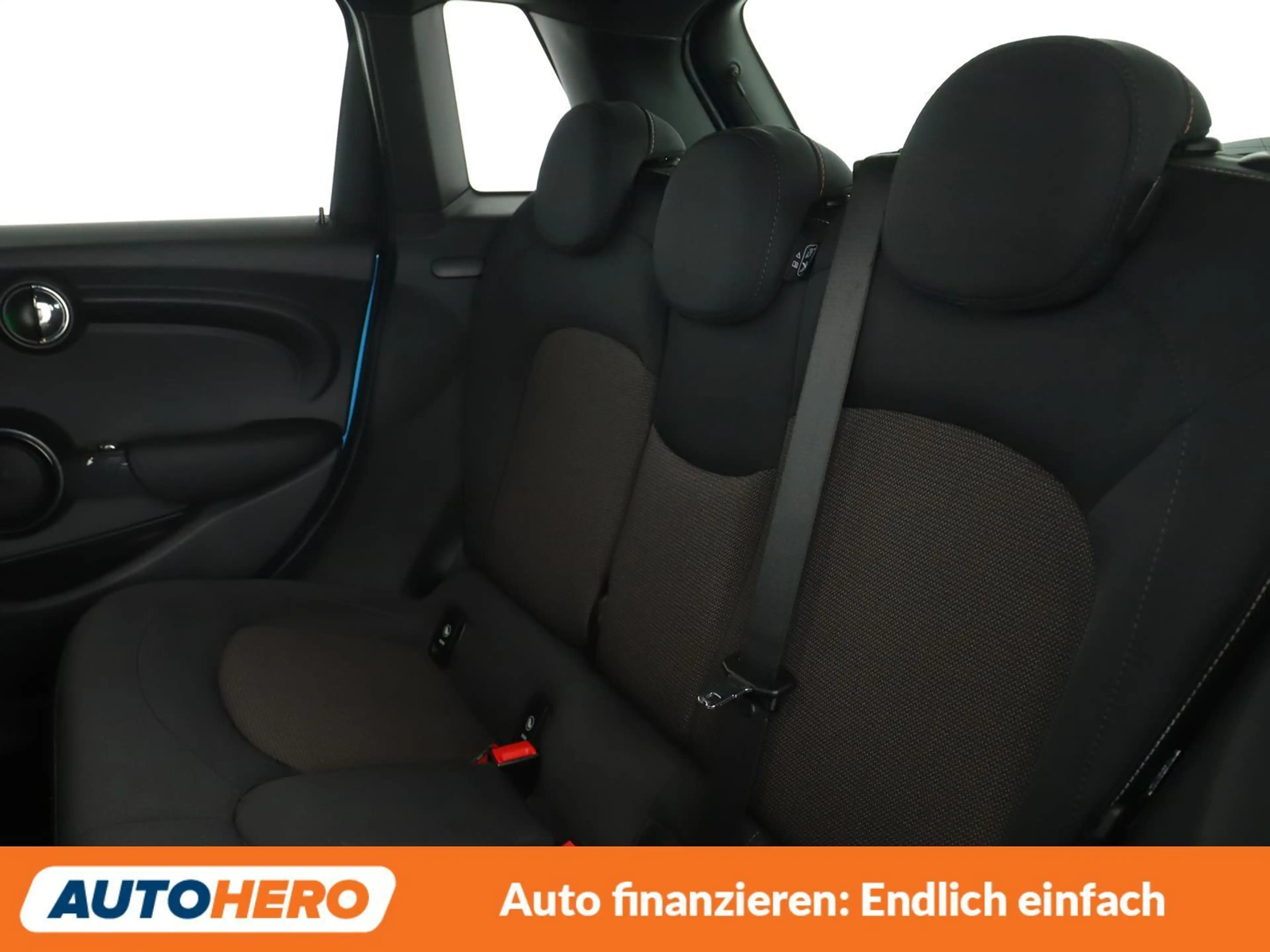 MINI Cooper D Cooper D*LED*TEMPO*PDC*SHZ*KLIMA* — photo 14