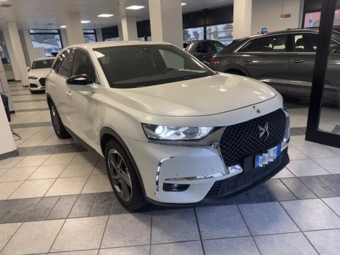 DS Automobiles DS 7 Crossback E-Tense 4x4 Business Bianco - 1