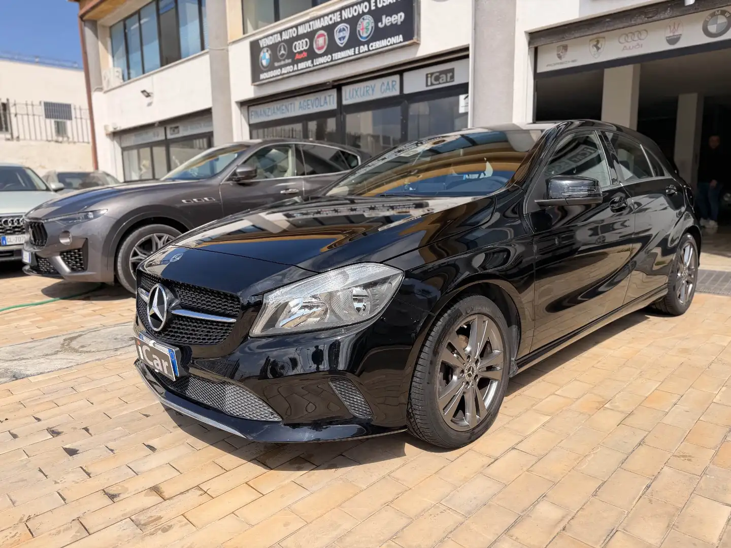Mercedes-Benz A 180 W176 d Premium - foto 1