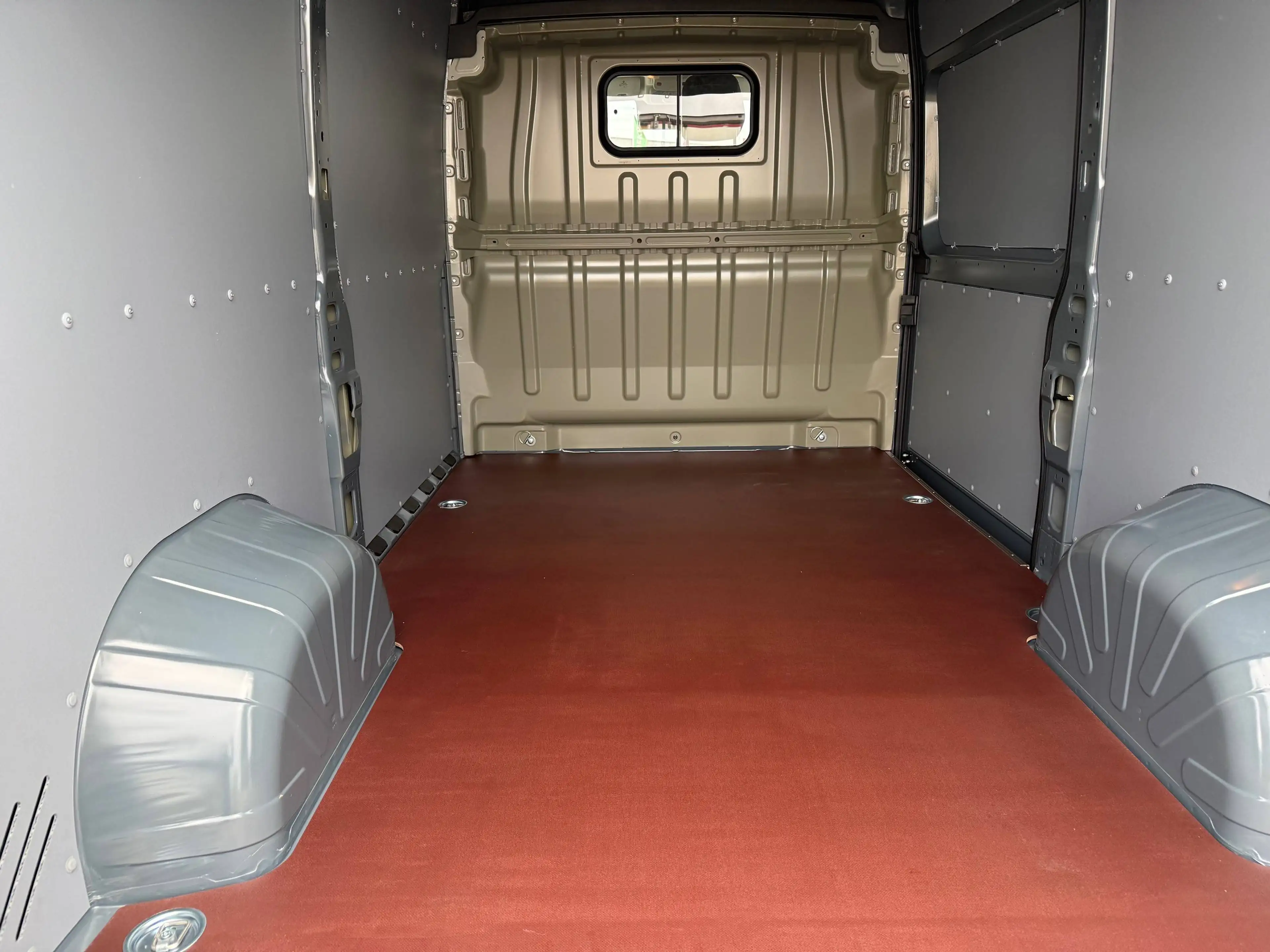 Citroen Jumper 35 L2H2 Automatik Blue HDi 140 — photo 13
