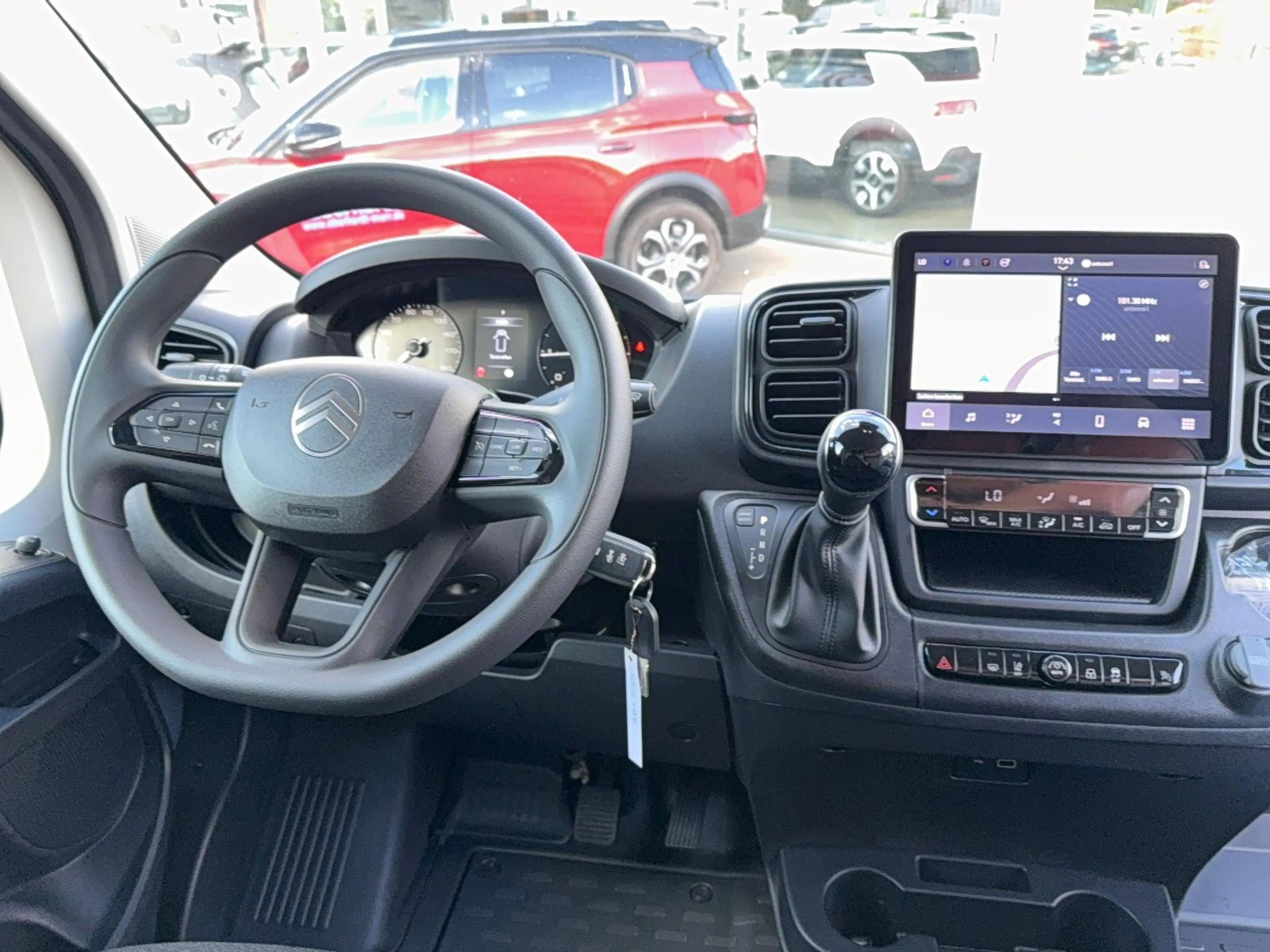 Citroen Jumper 35 L2H2 Automatik Blue HDi 140 — photo 9