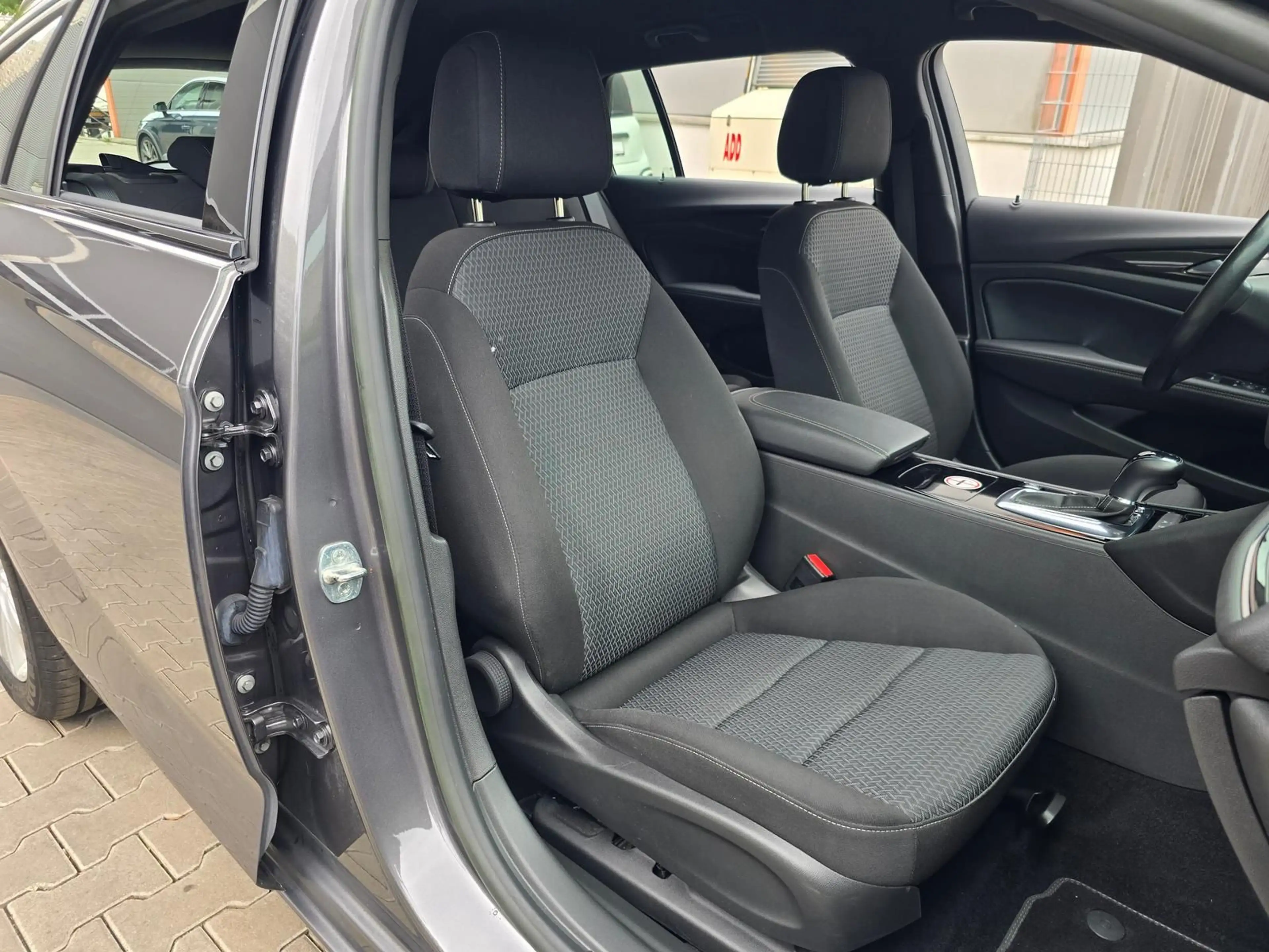 Opel Insignia 2.0 CDTI Elegance°HUD°RFK°ACC°DAB°Spur — photo 12