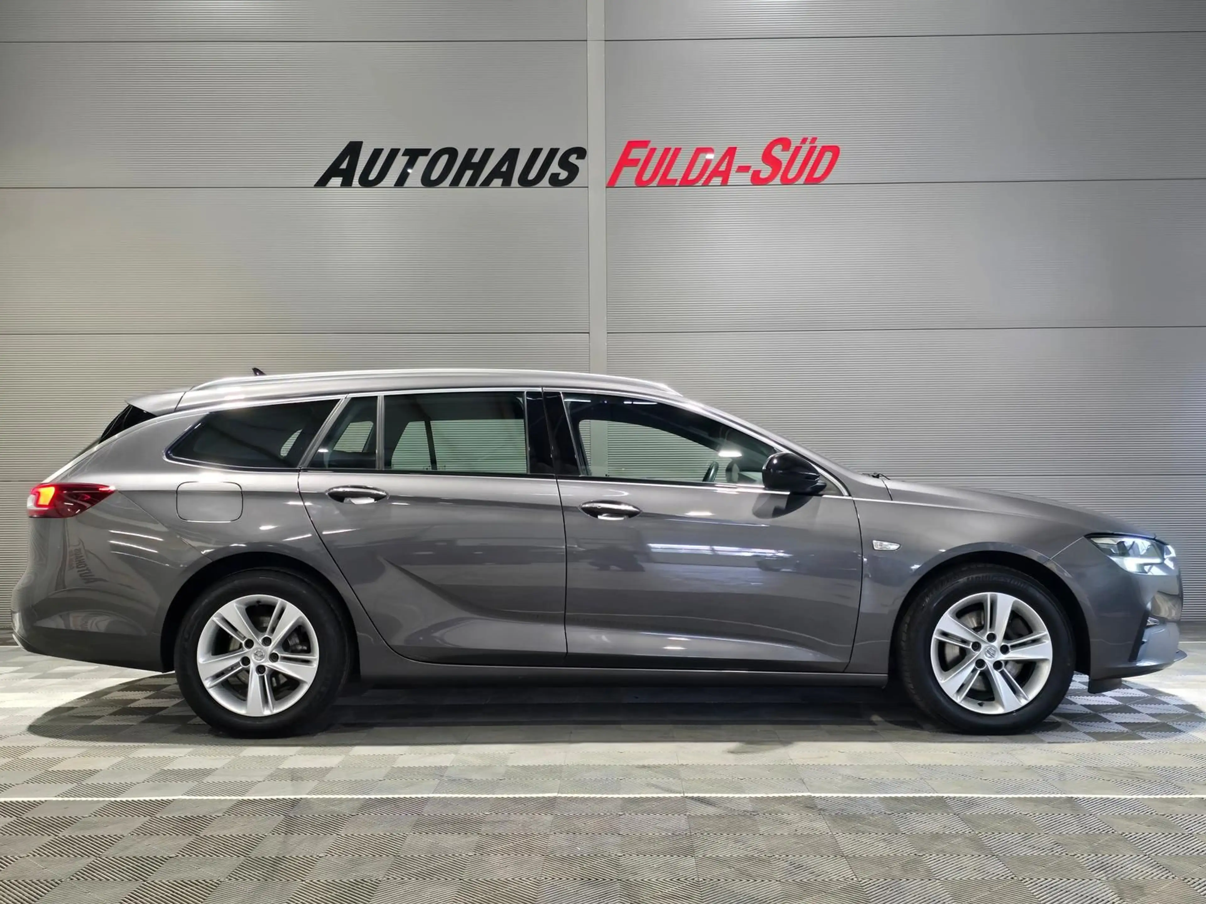 Opel Insignia 2.0 CDTI Elegance°HUD°RFK°ACC°DAB°Spur — photo 3