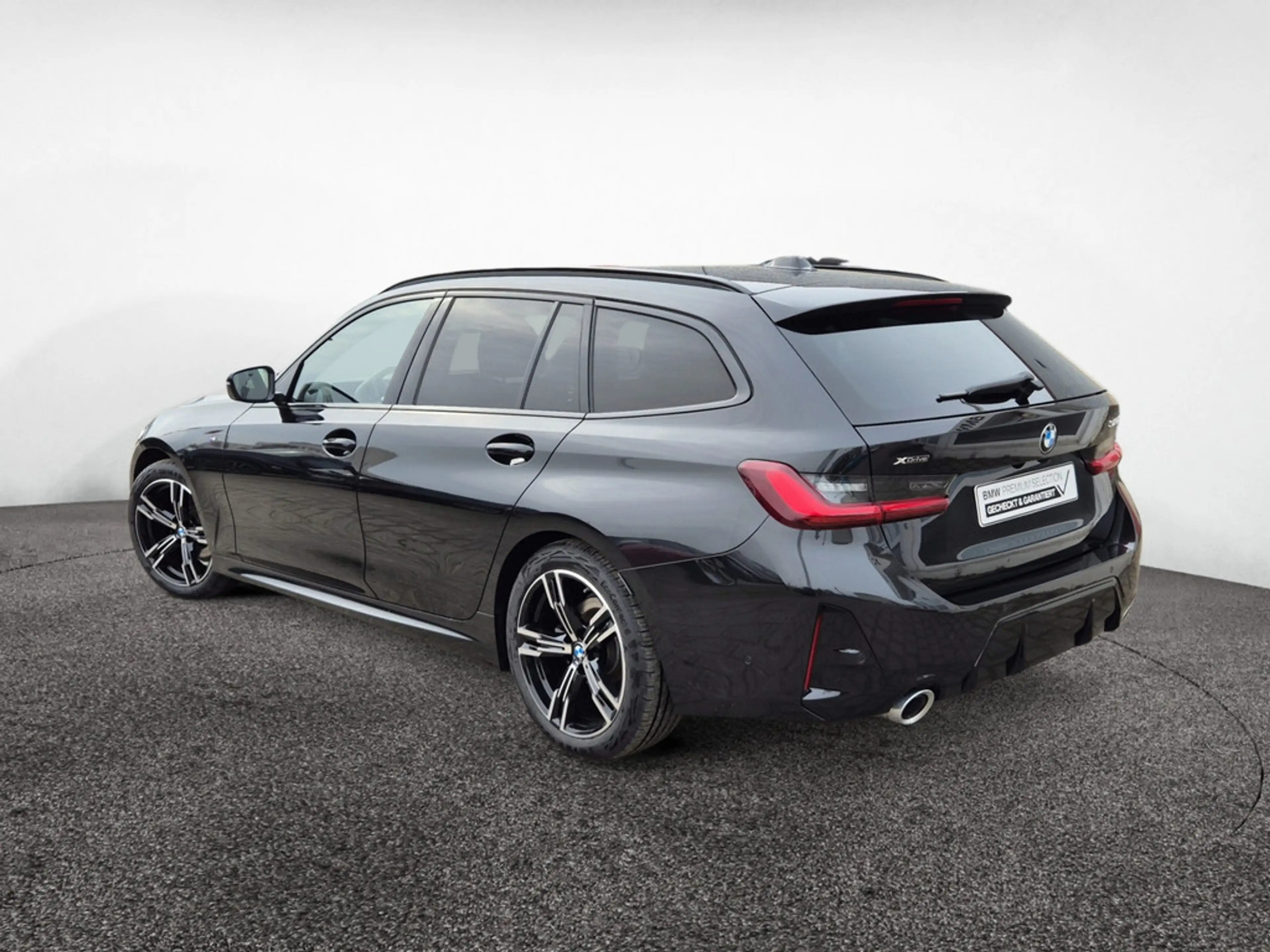 BMW 320 d Touring xDrive M-Sport AHK+PANO+ACC+KAM — photo 3