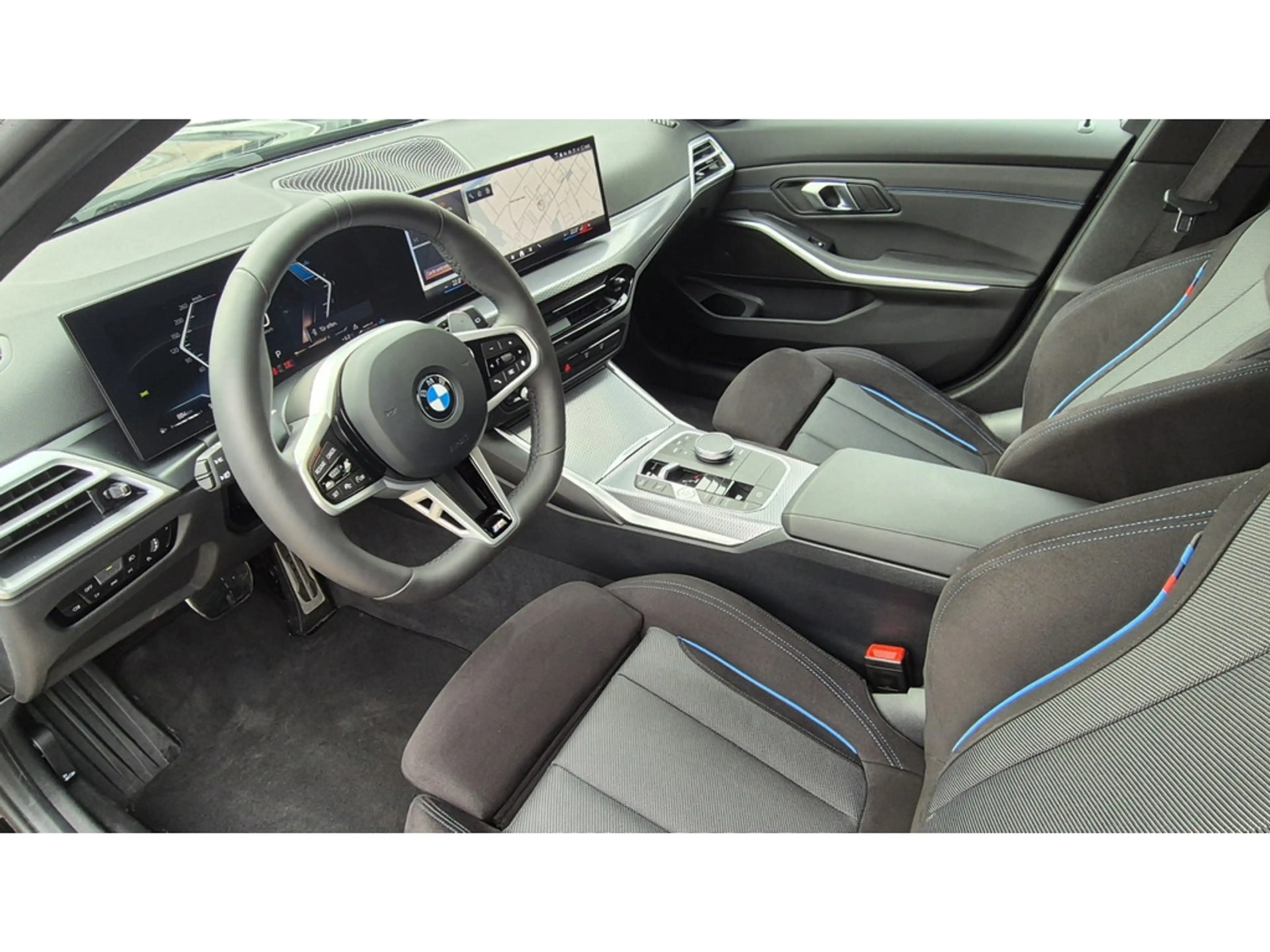 BMW 320 d Touring xDrive M-Sport AHK+PANO+ACC+KAM — photo 6