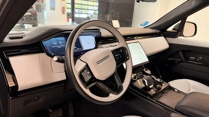 Land Rover Range Rover 2023, foto 10
