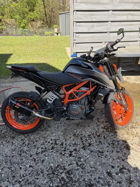 KTM 390 Duke - foto 3