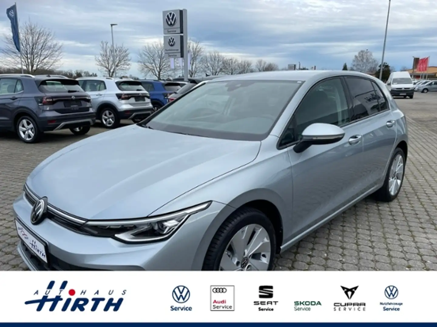 Volkswagen Golf VIII PA Life 1.5 TSI DA13BX KLIMA LED ALU Silber - 1