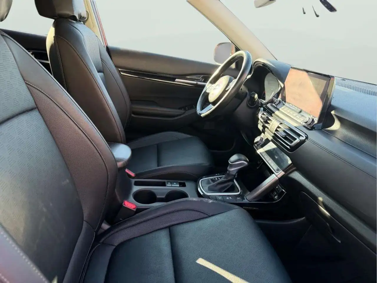 Kia Seltos снимка Kia Seltos