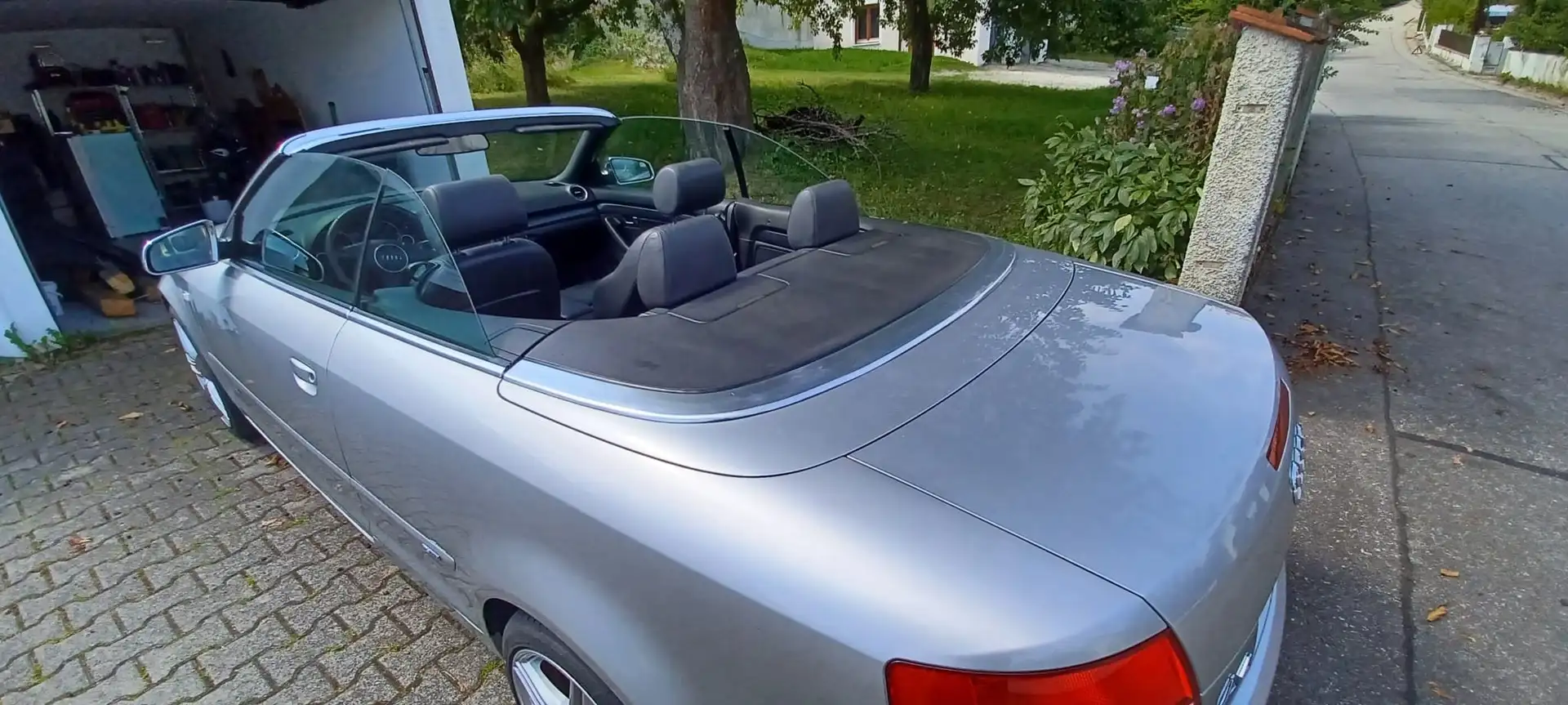 Audi A4 A4 Cabriolet 2.4 Silber - 2